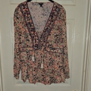 Torrid Cream Tan Flutter Sleeve Tie‎ Front Blouse